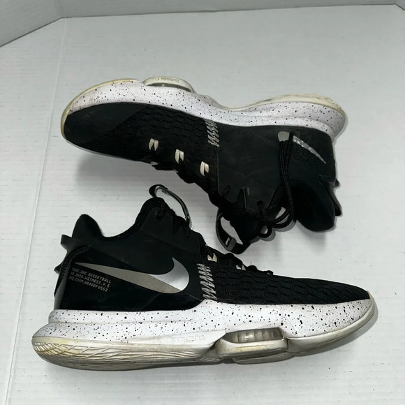 Nike Lebron Witness 5 basketball shoes sz 9.5 - Picture 2 of 7